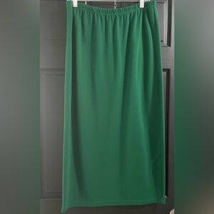 Nuggles 34” skirt